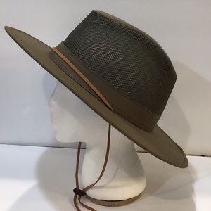 Safari Style Hat In Olive Green 